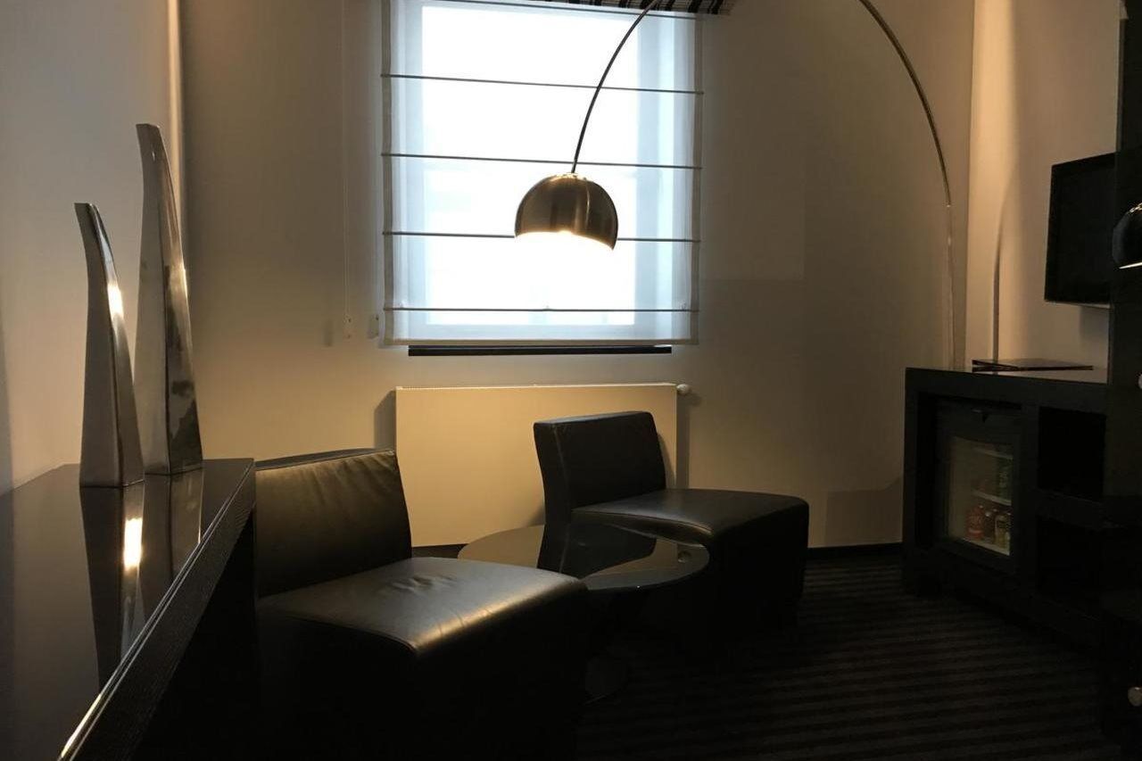 Yooma Urban Lodge Saint-Gilles エクステリア 写真